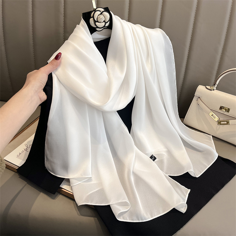 Pashmina Wrap Large - 2024 高級ブランド春大ロングパシュミナ女性スカーフ固体シルクショールラップ女性ビーチファッション女性バンダナカバー Echarpe