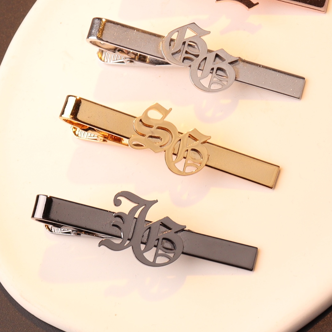 Tie Clip Silver - カスタム名イニシャルネクタイクリップ男性用結婚式ネクタイネクタイクラスプ紳士ネクタイバーパーソナライズネクタイピンメンズアクセサリー
