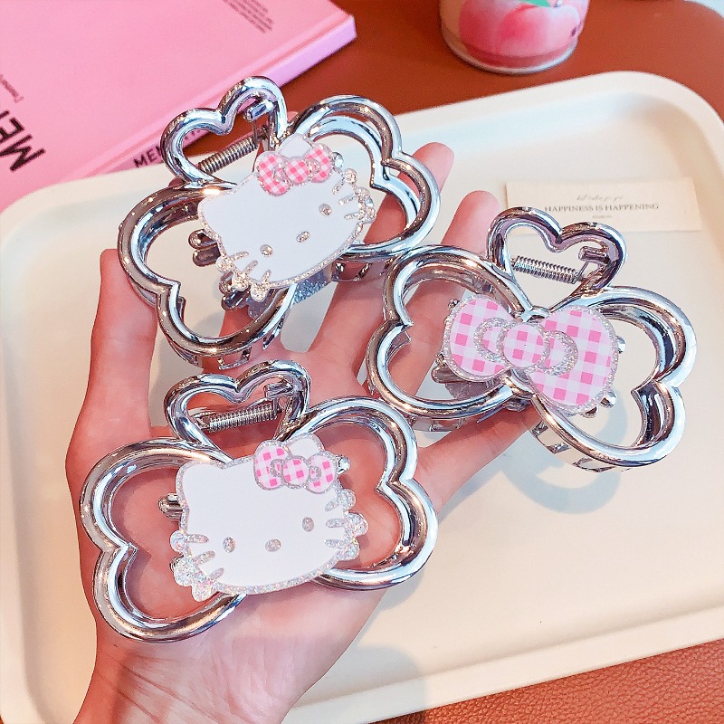 ハローキティかわいいサメクリップファッション漫画ガールハート - Tie Clip Silver のレビューと価格