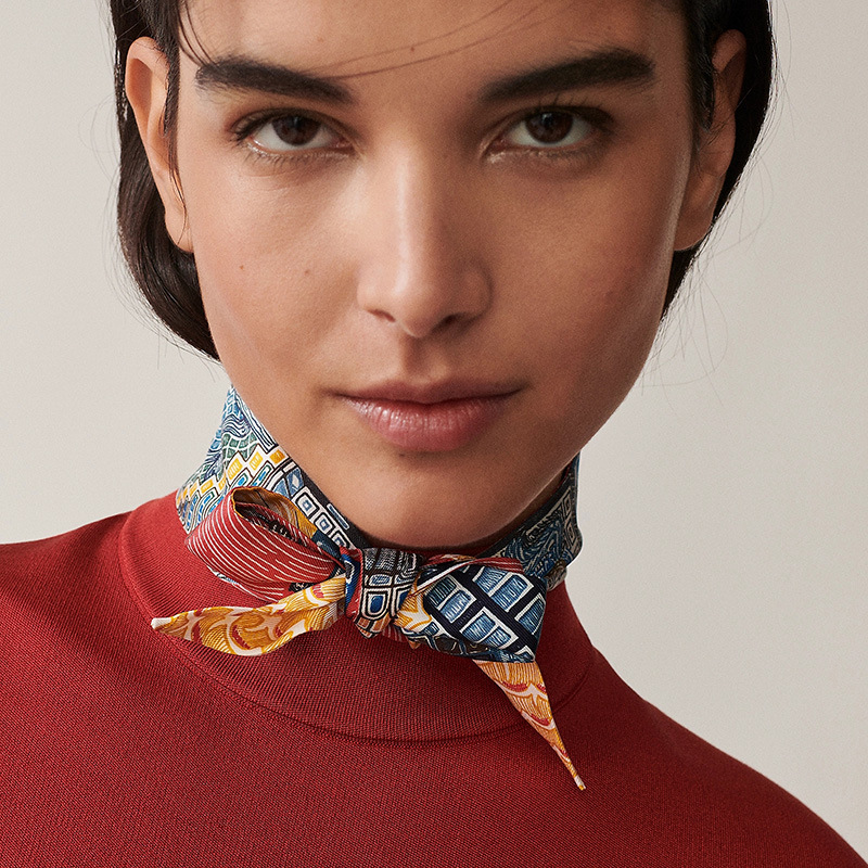 プリントシルクネックスカーフ,2層,女性用,ヘッドラップ,ト - Ascot Neck Scarf のレビューと価格